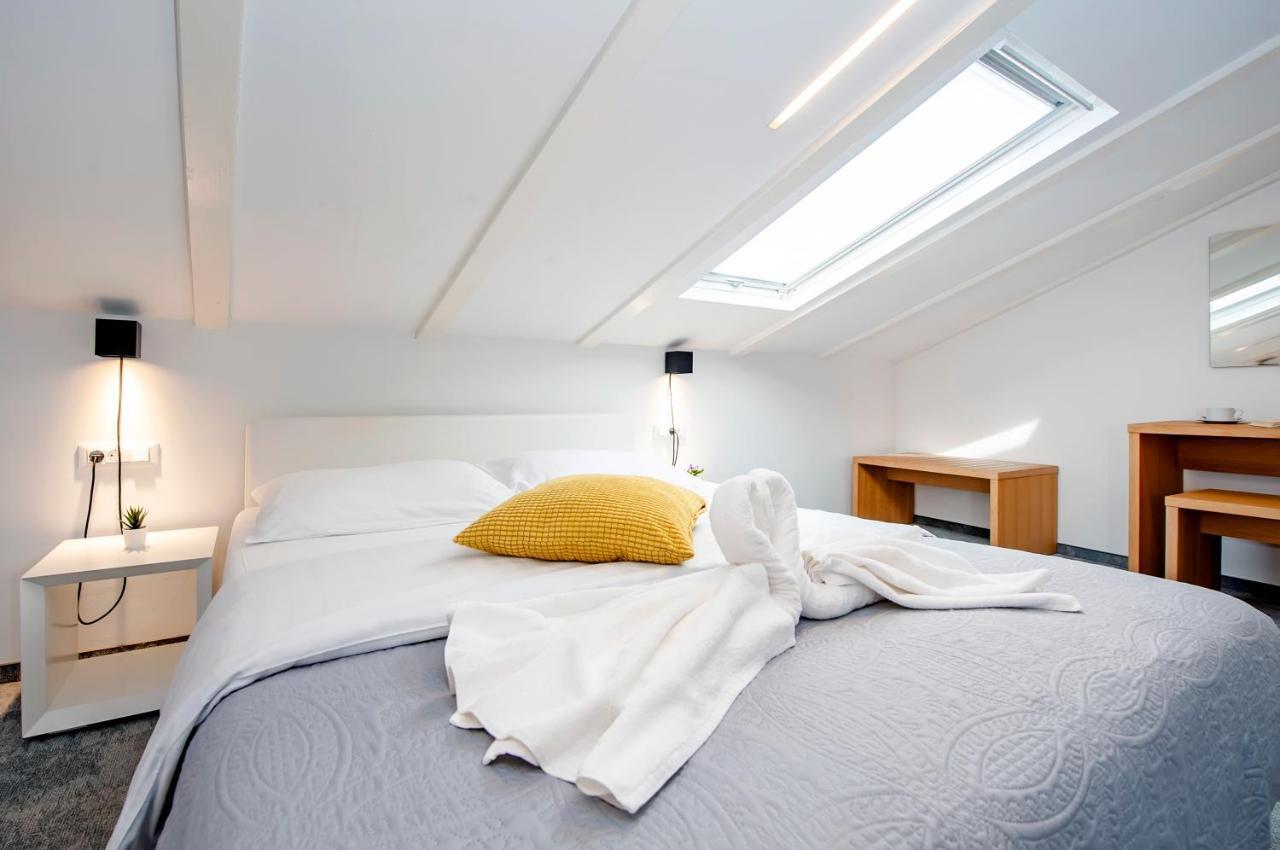Villa Castrum Rovinj Eksteriør billede